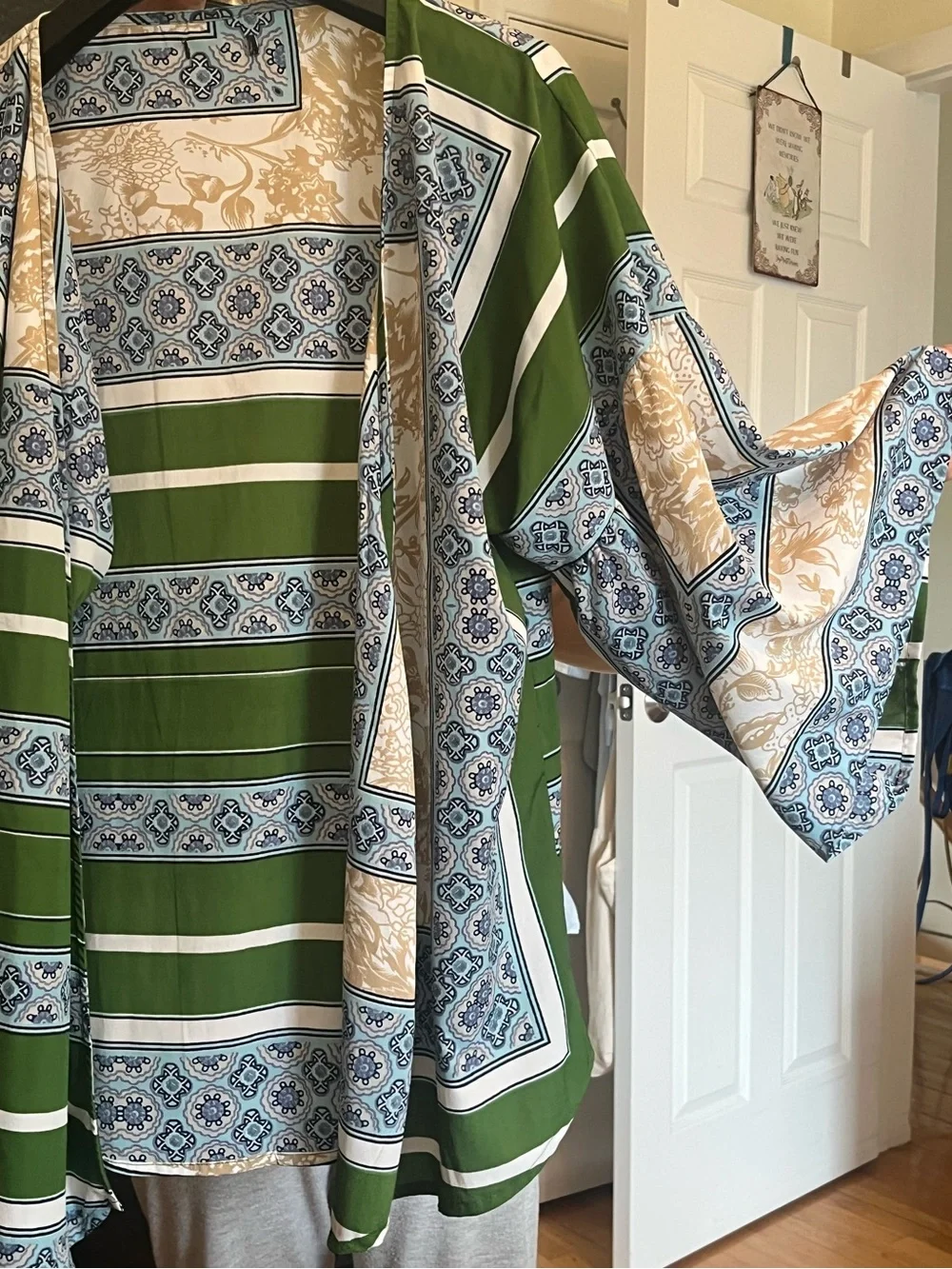 Green Printed Patterned Kimono - Picture 3 of 5